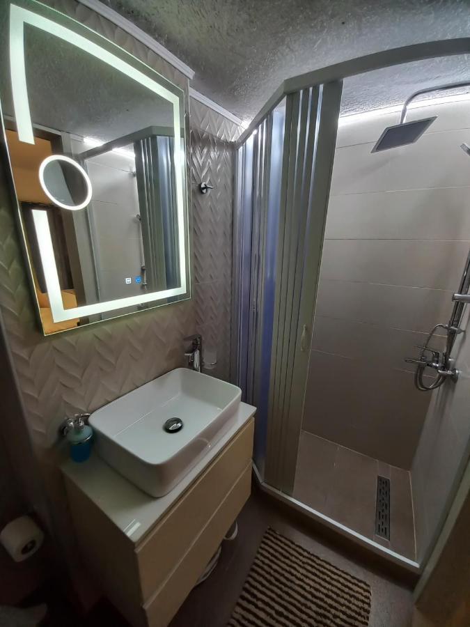 Mk Lux Suites - Steps To Beach Агиос-Николаос Экстерьер фото