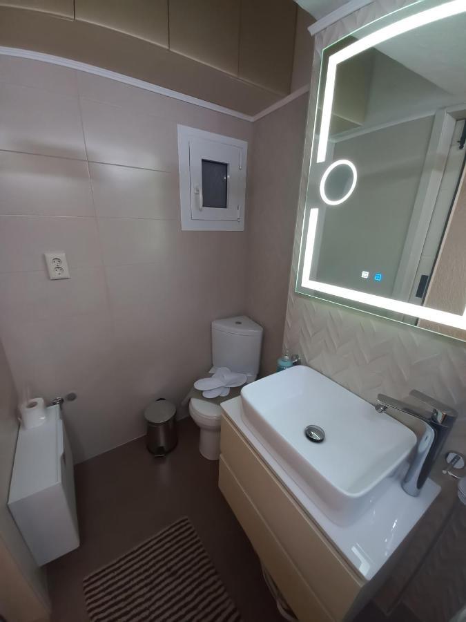 Mk Lux Suites - Steps To Beach Агиос-Николаос Экстерьер фото
